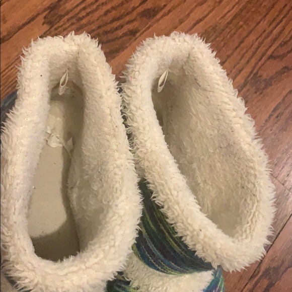 Slippers - Picture 3 of 4